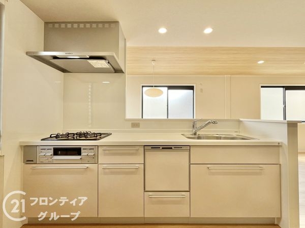 尼崎市西難波町４丁目　中古一戸建て