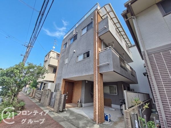 伊丹市森本８丁目　中古一戸建て