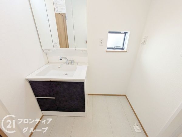 西宮市一ケ谷町　新築一戸建て　B号棟