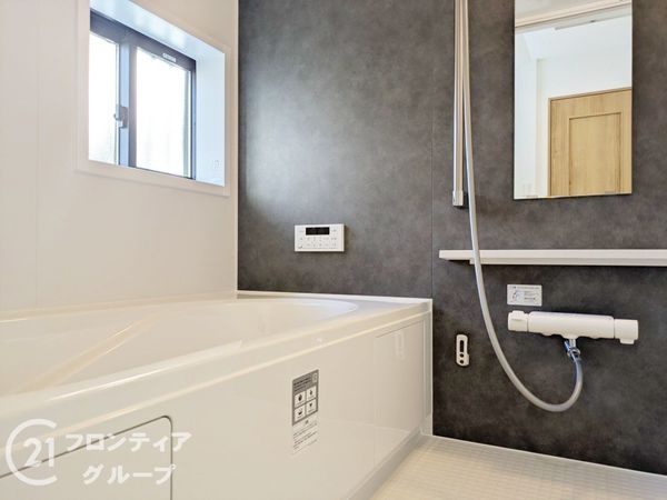 西宮市一ケ谷町　新築一戸建て　B号棟