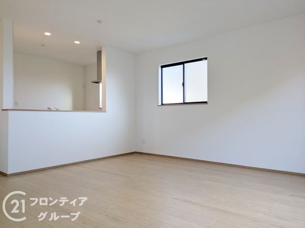 西宮市一ケ谷町　新築一戸建て　B号棟