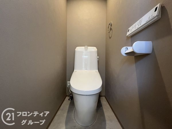 西宮市浜甲子園１丁目の中古一戸建て