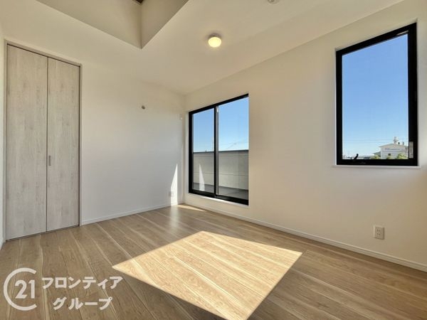 西宮市浜甲子園１丁目の中古一戸建て
