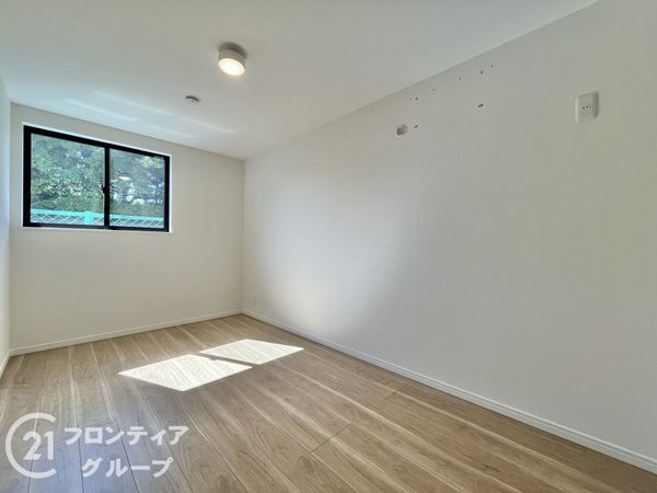 西宮市浜甲子園１丁目の中古一戸建て