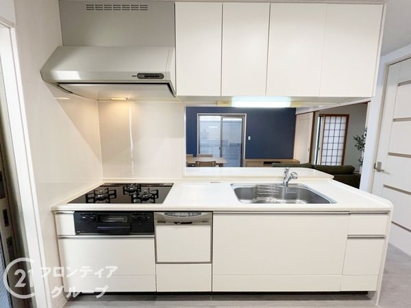 伊丹市鴻池６丁目　中古一戸建て