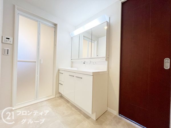 アズ・ワン、リッシュ　中古マンション
