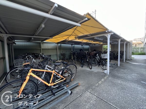 アズ・ワン、リッシュ　中古マンション