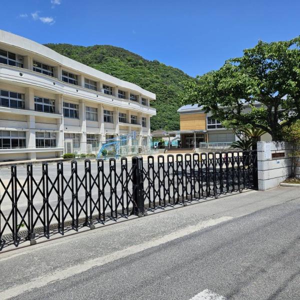 呉市安浦町内海北7丁目の中古一戸建て(呉市立安浦小学校)