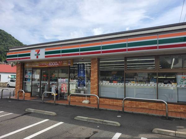 呉市狩留賀町の土地(セブンイレブン呉市吉浦店)