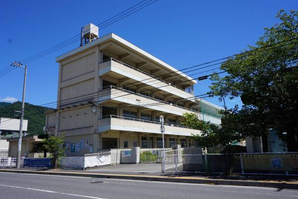 広両谷2丁目 戸建て物件(呉市立白岳小学校)