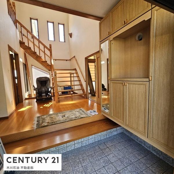 呉市音戸町波多見11丁目の中古一戸建て(玄関)