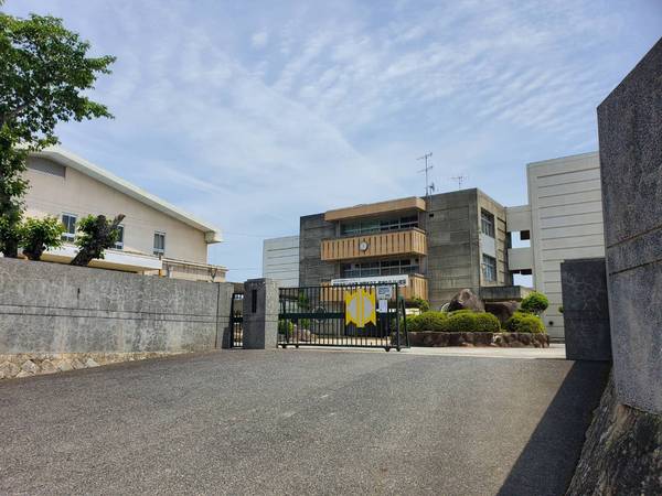 呉市焼山泉ヶ丘２丁目の土地(呉市立昭和北中学校)