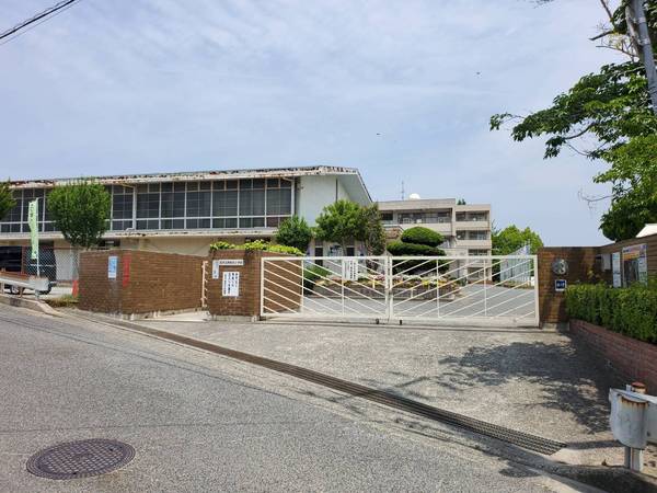 呉市焼山泉ヶ丘２丁目の土地(呉市立昭和北小学校)