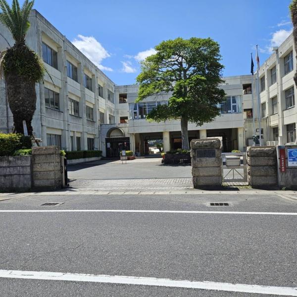 呉市安浦町大字中切の中古一戸建て(呉市立安浦中学校)
