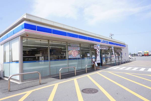 ラフィエール天応(ローソン呉天応大浜四丁目店)