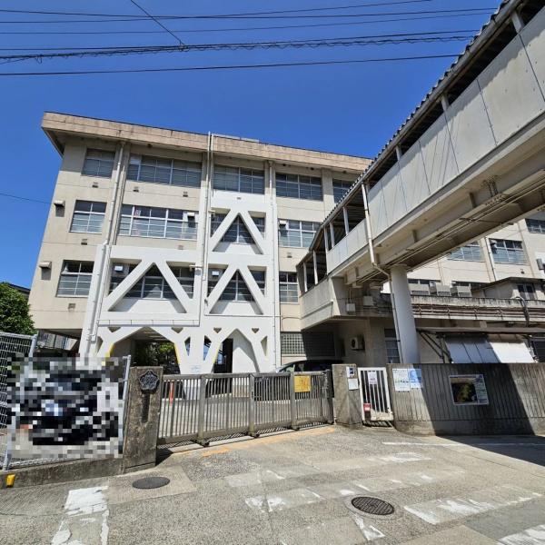 呉市宮原１３丁目の中古一戸建て(呉市立坪内小学校)