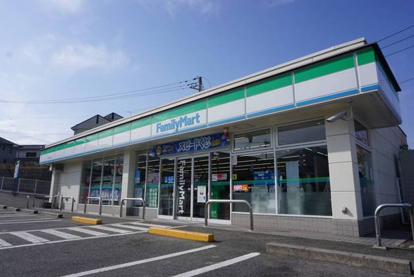 呉市焼山中央６丁目の中古一戸建て(ファミリーマート焼山中央店)
