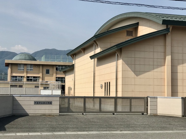 甲府市青葉町の新築一戸建(甲府市立東小学校)