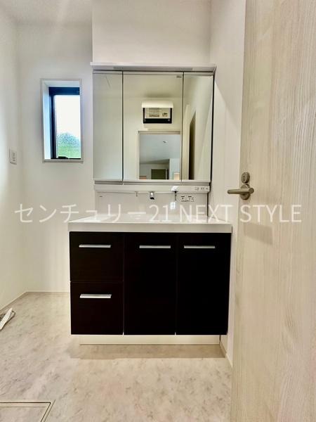 甲府市西高橋町の中古一戸建て