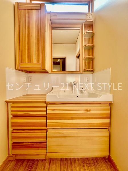 中巨摩郡昭和町西条新田の中古一戸建て