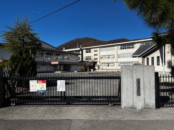 甲府市美咲2丁目の土地(甲府市立北中学校)