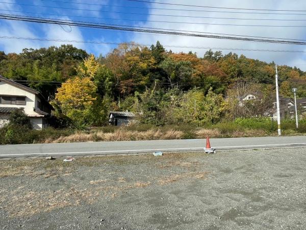 甲斐市亀沢山林付き宅地計4筆(宅地+山林+農地2筆)