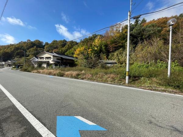 甲斐市亀沢山林付き宅地計4筆(宅地+山林+農地2筆)
