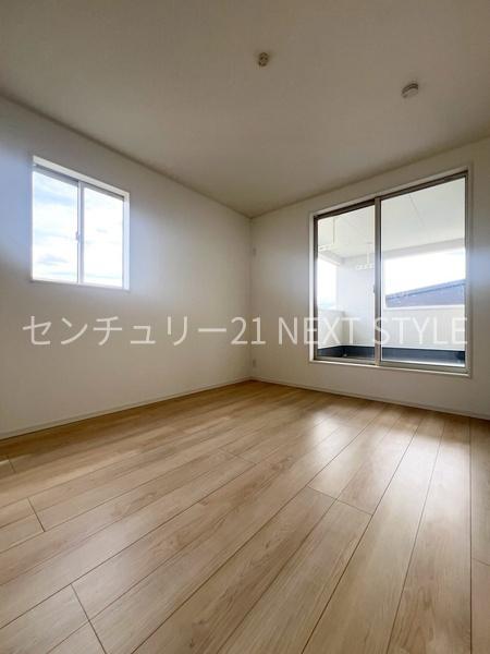 甲府市里吉２丁目の新築一戸建
