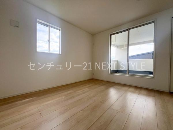 甲府市里吉２丁目の新築一戸建
