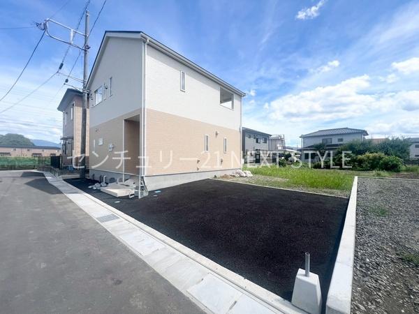 甲府市里吉２丁目の新築一戸建
