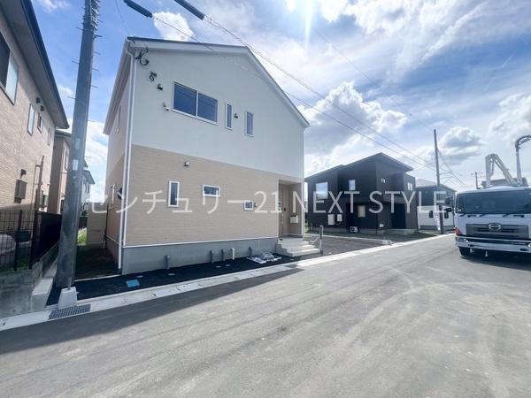 甲府市里吉２丁目の新築一戸建