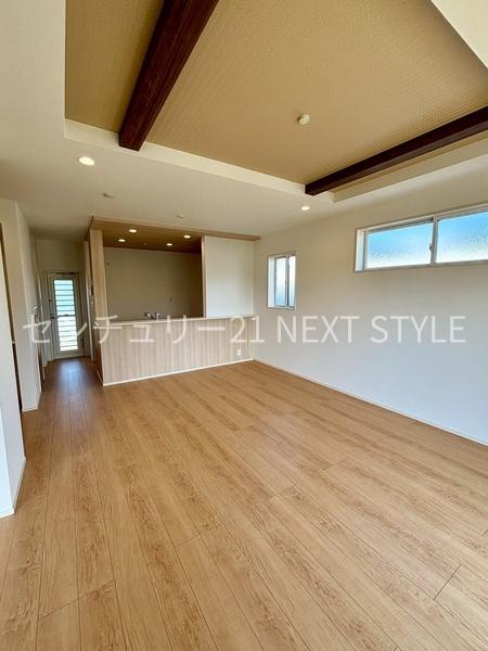 甲府市里吉４丁目の新築一戸建