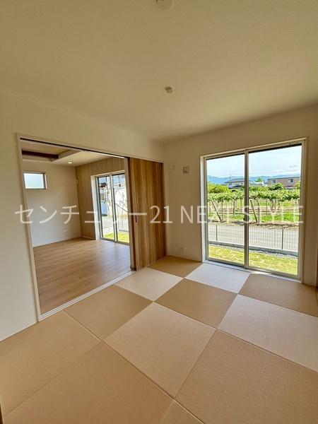甲府市里吉４丁目の新築一戸建
