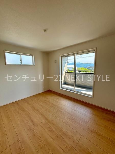 甲府市里吉４丁目の新築一戸建