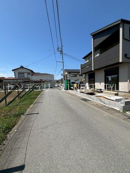 甲府市里吉４丁目の新築一戸建