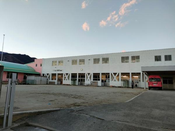 韮崎市旭町上條中割の中古一戸建て(認定こども園みだい幼稚園)