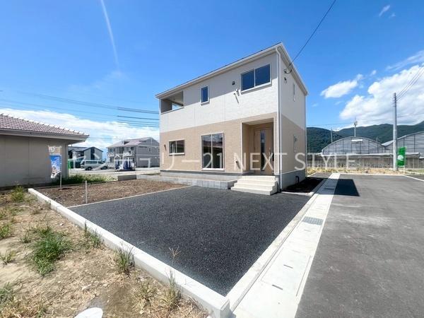 笛吹市石和町川中島の新築一戸建
