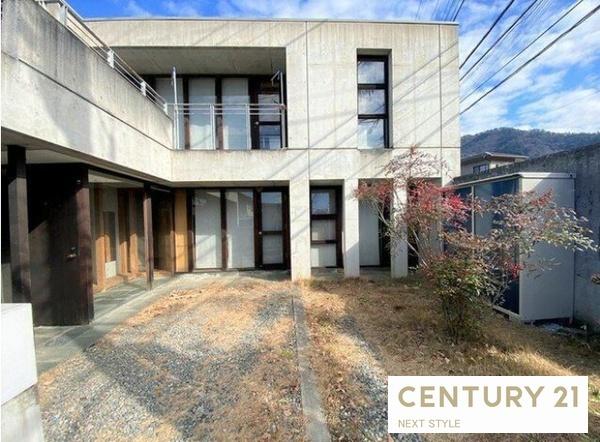甲府市古府中町の中古一戸建