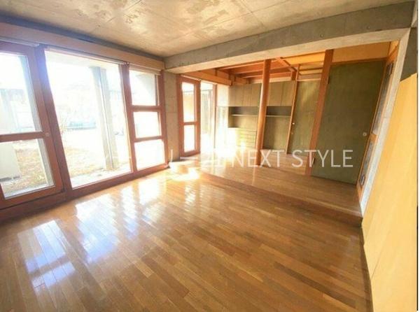 甲府市古府中町の中古一戸建て