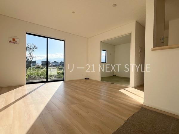 甲斐市篠原の新築一戸建(リビング)