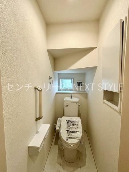 南アルプス市下宮地の新築一戸建(トイレ)