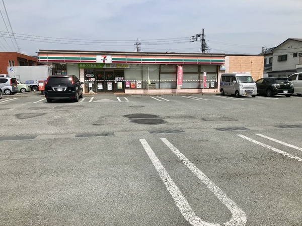 甲府市里吉2丁目の新築一戸建(セブンイレブン甲府砂田町店)