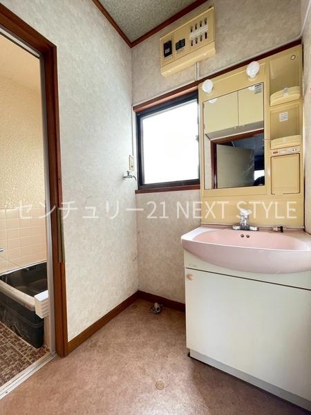 甲府市里吉１丁目の中古一戸建て