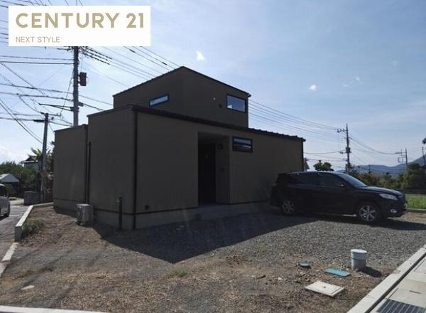 笛吹市御坂町成田の中古一戸建