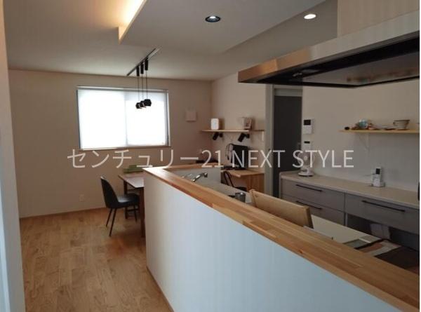 笛吹市御坂町成田の中古一戸建