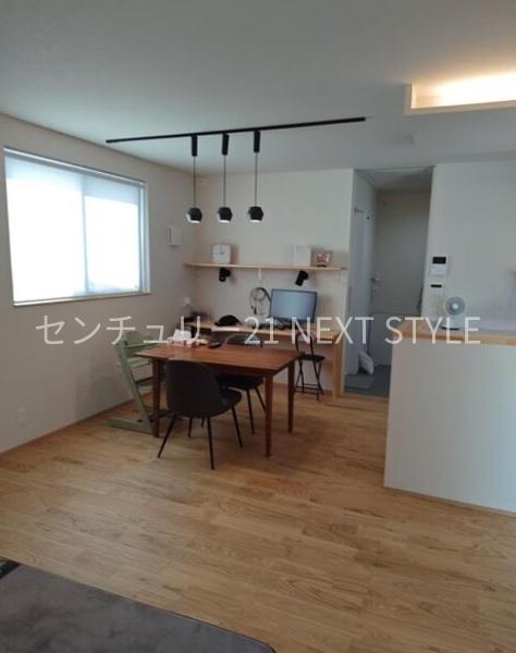 笛吹市御坂町成田の中古一戸建