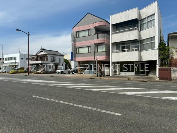 甲府市宝2丁目　住居兼事務所