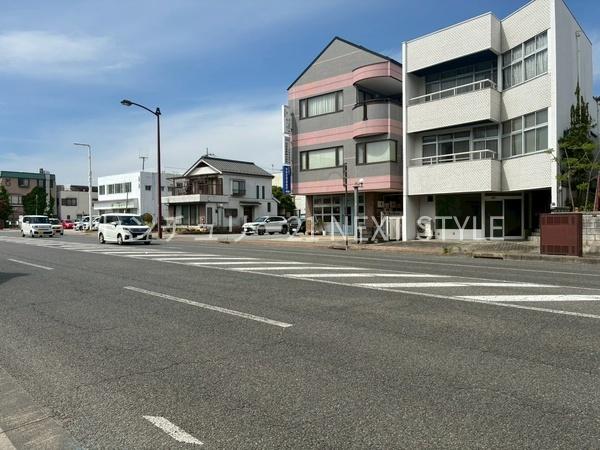甲府市宝2丁目　住居兼事務所