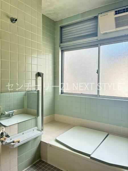 甲府市宝2丁目　住居兼事務所