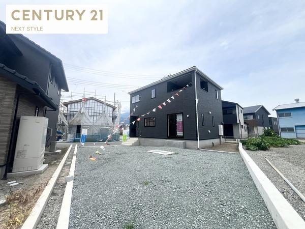 甲斐市志田の新築一戸建